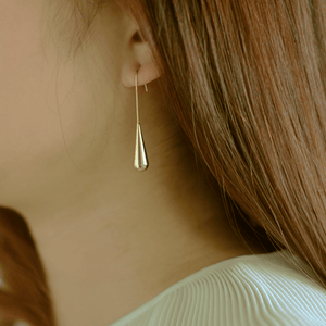 Dew Teardrop Gold Hook Earrings