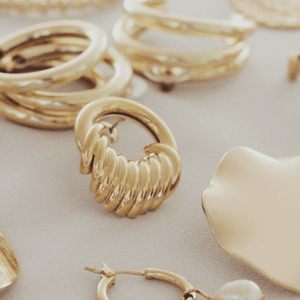 Eleo Gold Coiled Hoop Studs