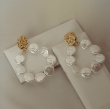 Load image into Gallery viewer, Klara Hammered Gold Studs with Coin Pearl Hoop
