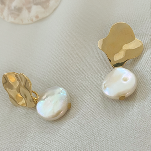 Kinsale Gold Clover Studs with Coin Pearl Drop