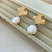 Load image into Gallery viewer, Kinsale Gold Clover Studs with Coin Pearl Drop
